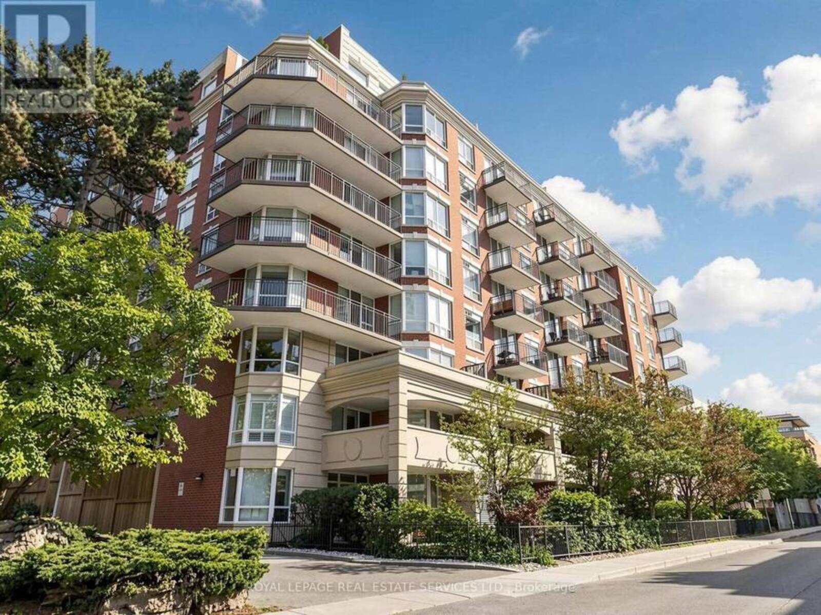 401 - 300 BALLIOL STREET, Toronto, Ontario M4S 3G6