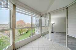 511 - 5 WELDRICK ROAD W | Richmond Hill Ontario | Slide Image Thirty-one