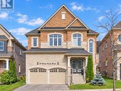 28 VIVIAN CREEK ROAD East Gwillimbury Ontario, L0G 1M0