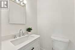 21 GLASS DRIVE | Aurora Ontario | Slide Image Thirteen