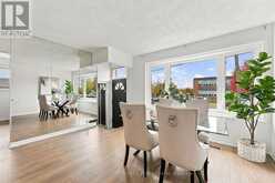 21 GLASS DRIVE | Aurora Ontario | Slide Image Three