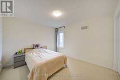 30 BEN SINCLAIR AVENUE | East Gwillimbury Ontario | Slide Image Thirty-one
