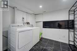 167 TAYLOR MILLS DRIVE N | Richmond Hill Ontario | Slide Image Thirty