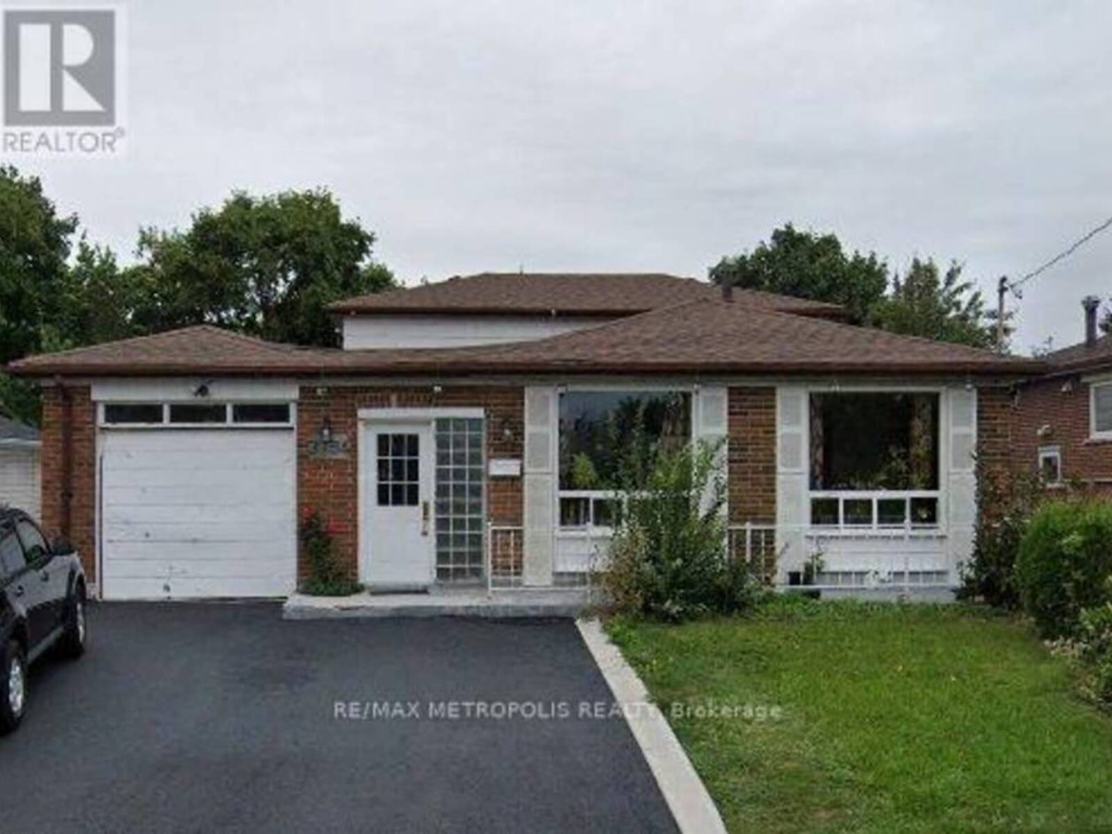 3794 WOODRUFF CRESCENT, Mississauga, Ontario L4T 1T9