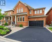456 LAUNDON TERRACE | Milton Ontario | Slide Image Two