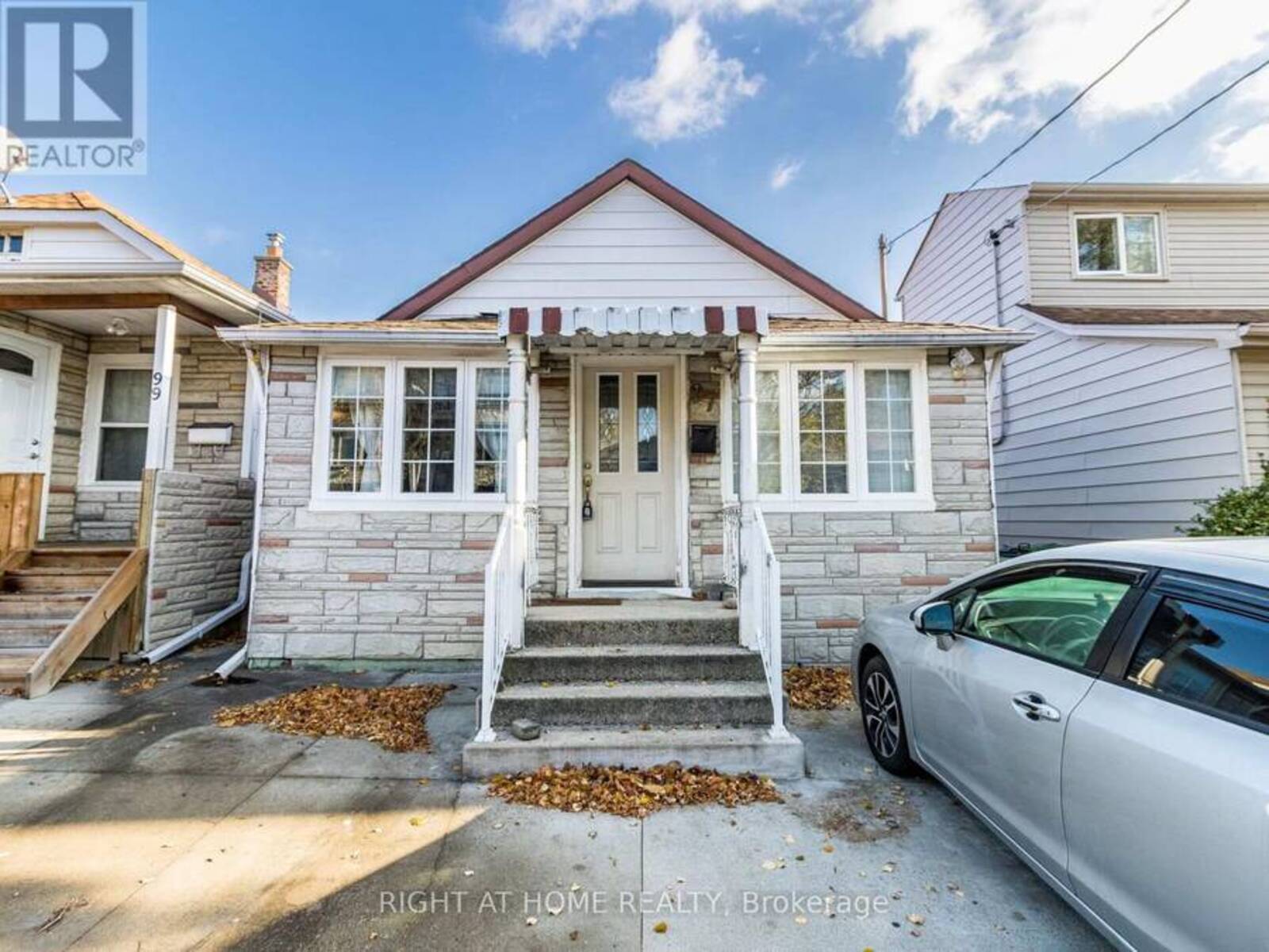 97 TWENTY NINTH STREET, Toronto, Ontario M8W 3B1