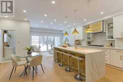 208 GAINSBOROUGH ROAD | Toronto Ontario | Slide Image Nine