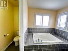 983 WRENWOOD DRIVE | Oshawa Ontario | Slide Image Thirty