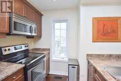 621 BUDGEON COMMON | Burlington Ontario | Slide Image Ten