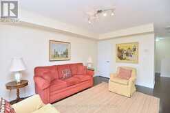 621 BUDGEON COMMON | Burlington Ontario | Slide Image Twenty