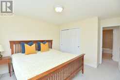 621 BUDGEON COMMON | Burlington Ontario | Slide Image Twenty-five