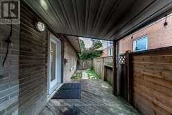 10 BEAVER BEND CRESCENT | Toronto Ontario | Slide Image Forty-four