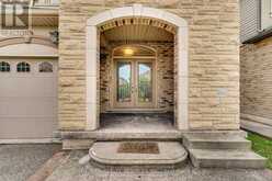 16 SISTINE COURT | Hamilton Ontario | Slide Image Two