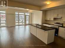 39 GRIFFITH STREET | Aurora Ontario | Slide Image Nine