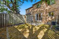21 - 5555 PRINCE WILLIAM DRIVE | Burlington Ontario | Slide Image Thirty-six