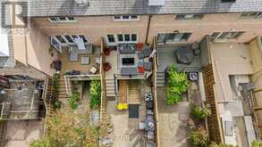 12 ST. JAMES COURT | Toronto Ontario | Slide Image Nine