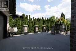 27 ROCKVIEW GARDENS | Vaughan Ontario | Slide Image Eleven