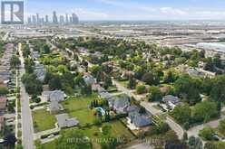 27 ROCKVIEW GARDENS | Vaughan Ontario | Slide Image Eight