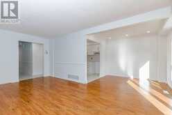 15 HUSON COURT | Toronto Ontario | Slide Image Eight