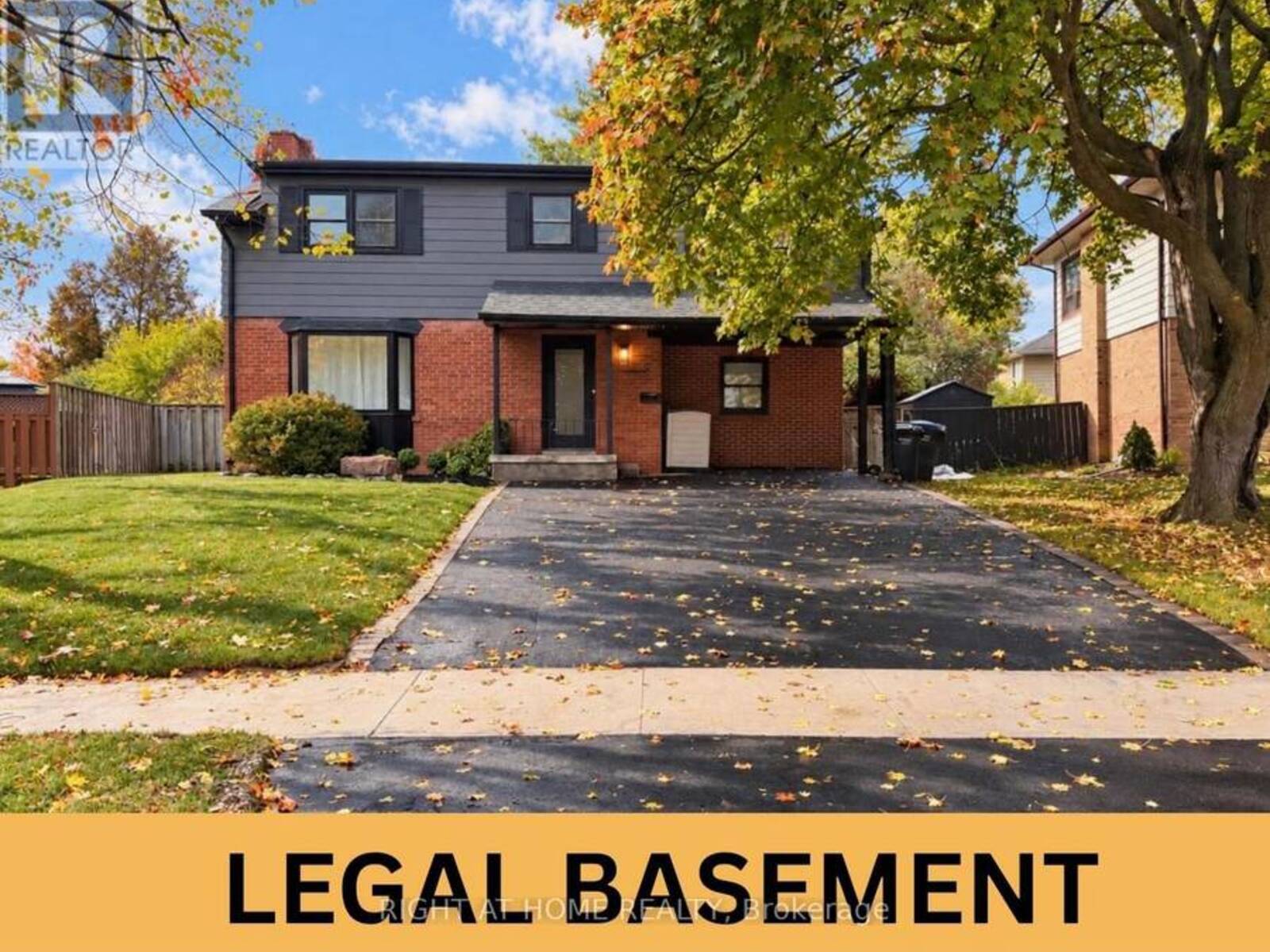 9 CRESTVIEW AVENUE, Brampton, Ontario L6W 2R7