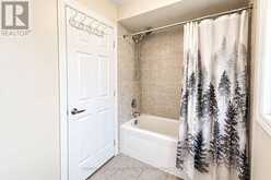 32 YOUNG GARDEN CRESCENT | Brampton Ontario | Slide Image Thirty
