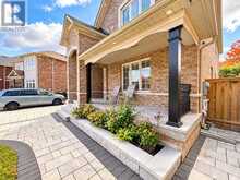 32 YOUNG GARDEN CRESCENT | Brampton Ontario | Slide Image Four