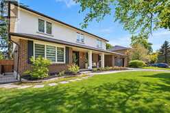 7 CARL CRESCENT | Hamilton Ontario | Slide Image Two