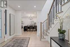 7 CARL CRESCENT | Hamilton Ontario | Slide Image Six