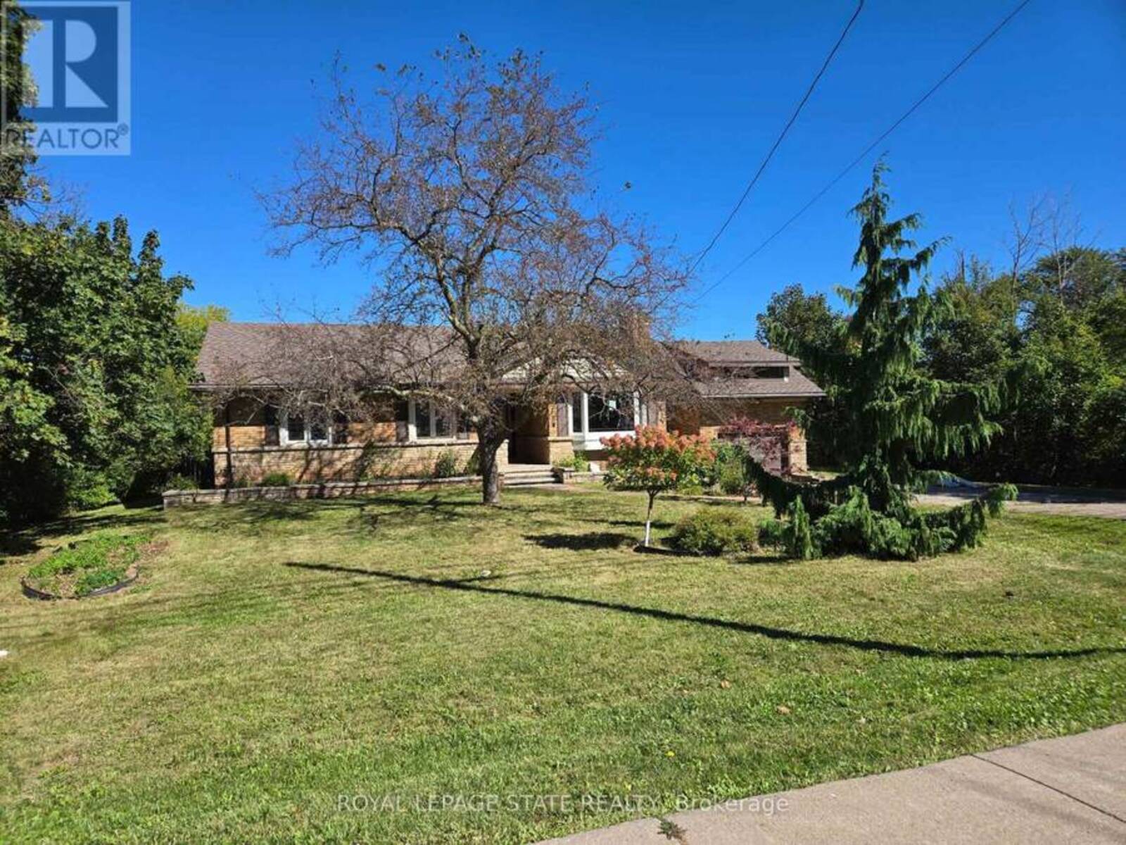 538 MAIN STREET W, Grimsby, Ontario L3M 1T8