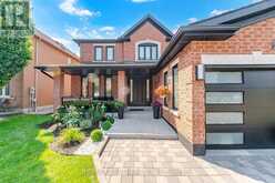 95 HUDSON DRIVE | Vaughan Ontario | Slide Image Four