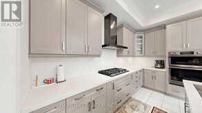 138 ZACHARY CRESCENT | Oakville Ontario | Slide Image Nine