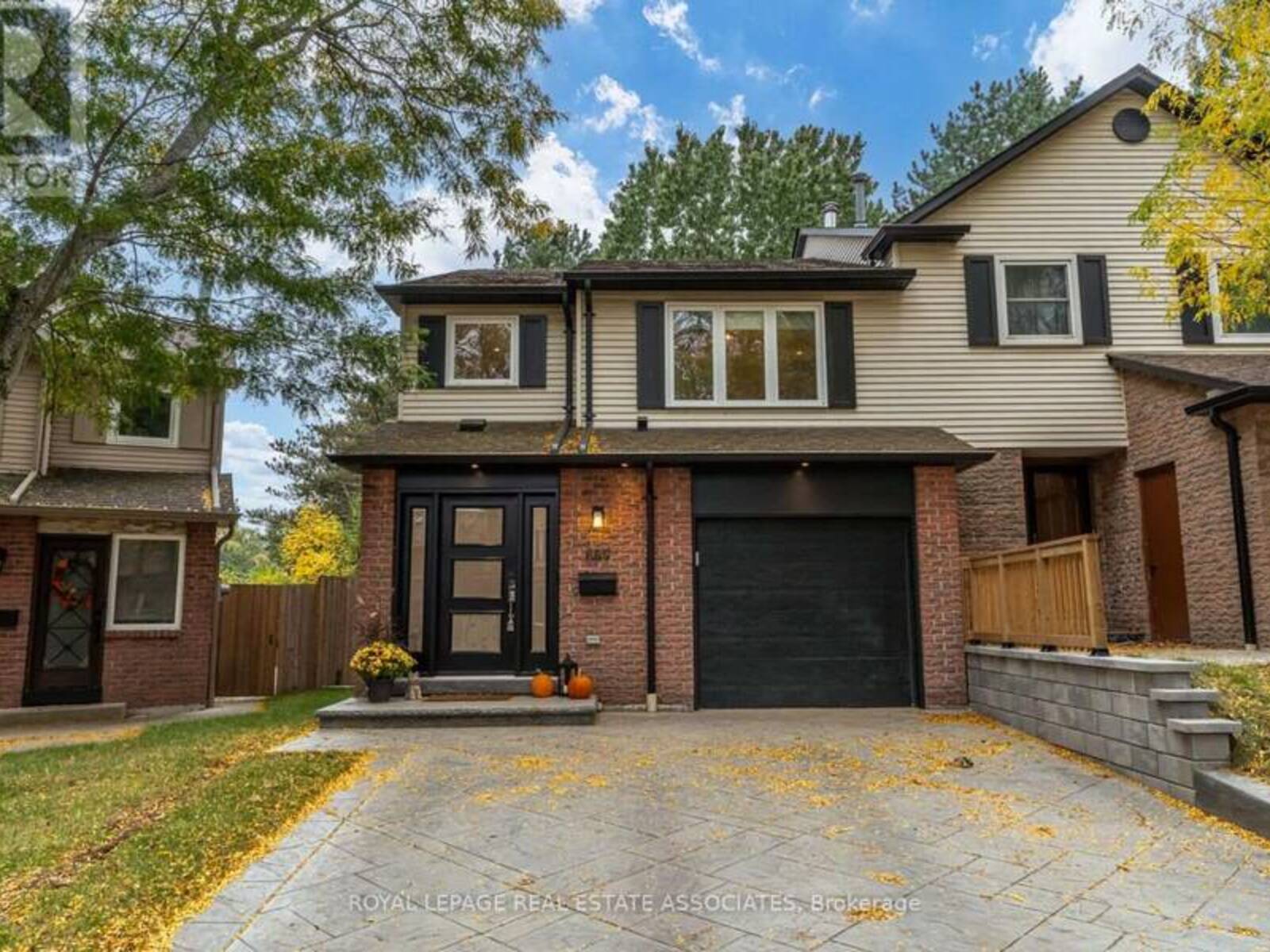 889 SWEETWATER CRESCENT, Mississauga, Ontario L5H 4A7