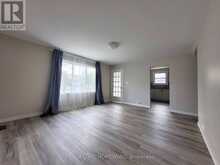228 EAST 25TH STREET | Hamilton Ontario | Slide Image Eighteen