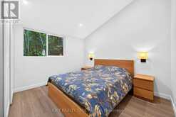 36 PINE NEEDLES DRIVE | Tiny Ontario | Slide Image Sixteen