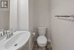 142 CULP TRAIL | Oakville Ontario | Slide Image Sixteen