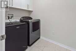 142 CULP TRAIL | Oakville Ontario | Slide Image Thirty