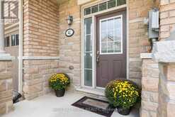 41 COASTLINE DRIVE | Brampton Ontario | Slide Image Four