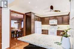 411 FREEMAN CRESCENT | Oakville Ontario | Slide Image Twelve