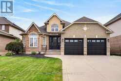 272 GATESTONE DRIVE | Hamilton Ontario | Slide Image One