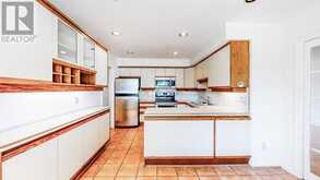 24 BURLEIGH HEIGHTS DRIVE | Toronto Ontario | Slide Image Fifteen