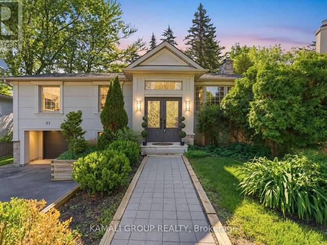 61 LAWNWOOD COURT Richmond Hill Ontario, L4C 4T1 - 5 Bedrooms Home For Sale