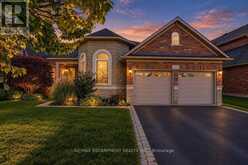 172 VALMONT COURT | Ancaster Ontario | Slide Image One