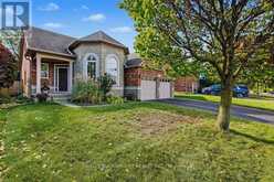 172 VALMONT COURT | Ancaster Ontario | Slide Image Three