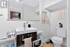 27 FORSYTH AVENUE S | Hamilton Ontario | Slide Image Seventeen