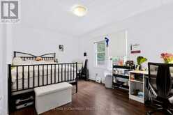 23 FORSYTH AVENUE S | Hamilton Ontario | Slide Image Twelve