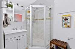 23 FORSYTH AVENUE S | Hamilton Ontario | Slide Image Thirty-two