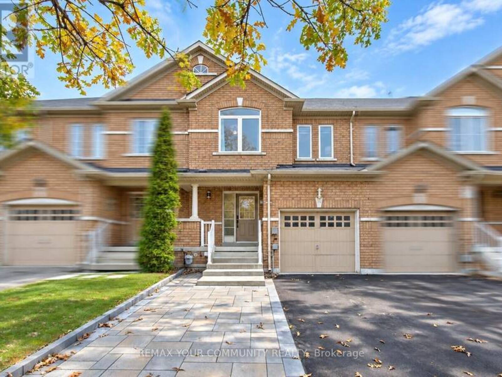 186 LAUDERDALE DRIVE, Vaughan, Ontario L6A 0S4