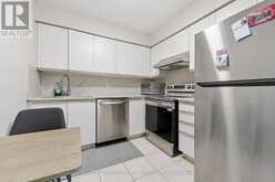 211 - 81 TOWNSGATE DRIVE | Vaughan Ontario | Slide Image Four