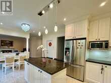 102 FARMSTEAD ROAD | Richmond Hill Ontario | Slide Image Six