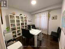 102 FARMSTEAD ROAD | Richmond Hill Ontario | Slide Image Nine